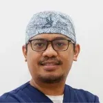 dr. Okta, M.Biomed, Sp.An-Ti., CIPS.